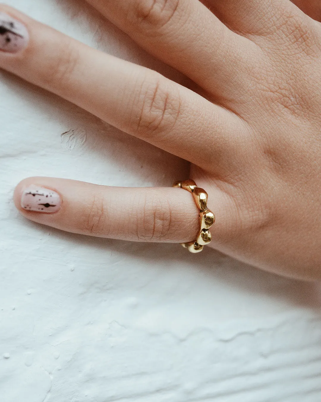 Curve Ring
